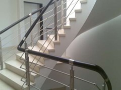 ss-staircase-railing-500x5004